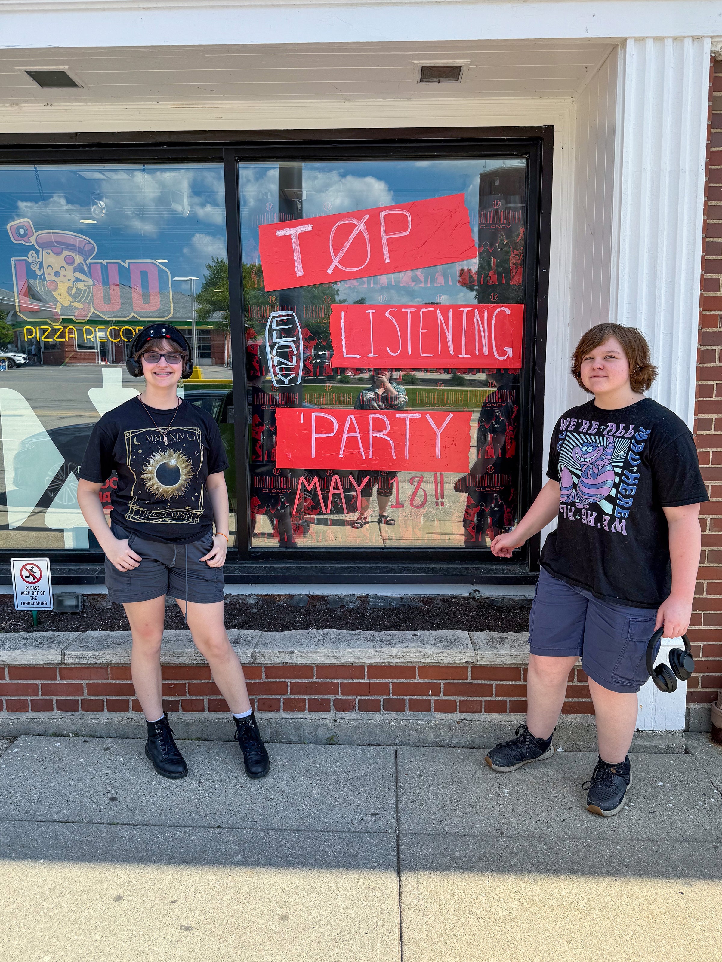 Official Listening Party - Twenty One Pilots "Clancy"